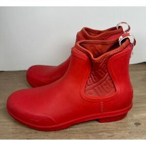 UGG Chevonne Rain Boots Womens 8 Ribbon Red Rubber Waterproof Ankle Chelsea